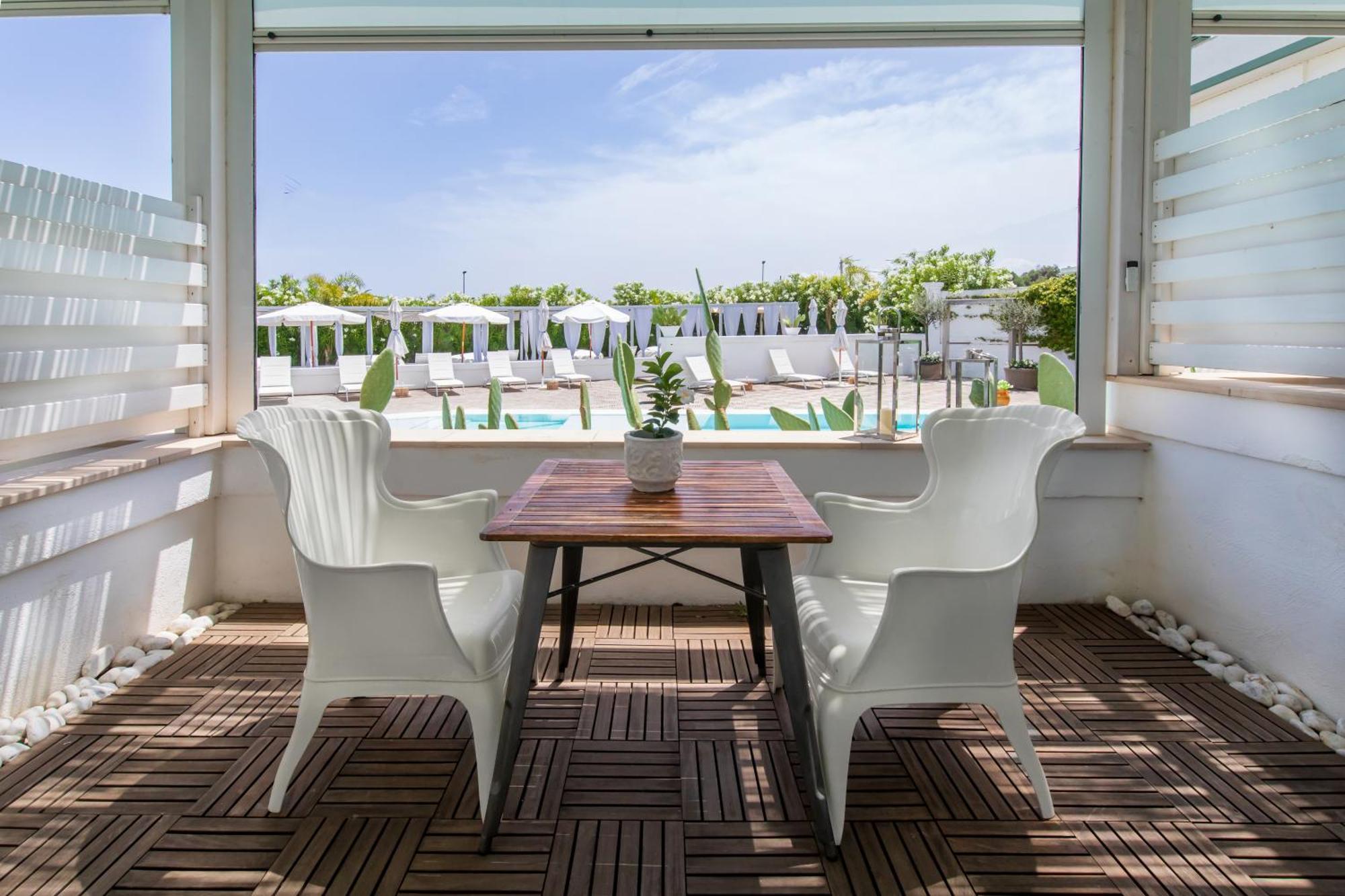 Bianco Riccio Suite Hotel Savelletri Exterior photo