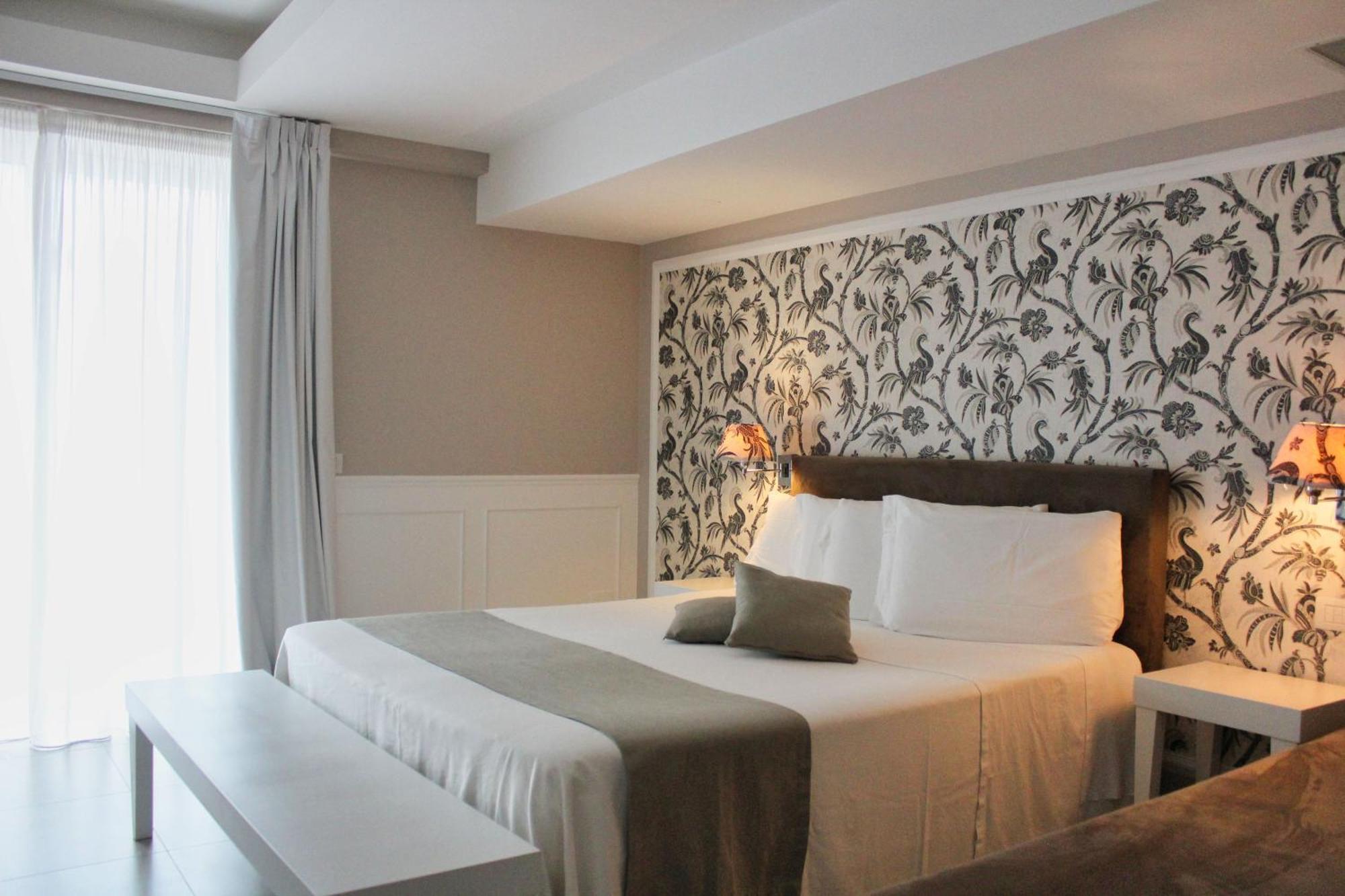 Bianco Riccio Suite Hotel Savelletri Exterior photo