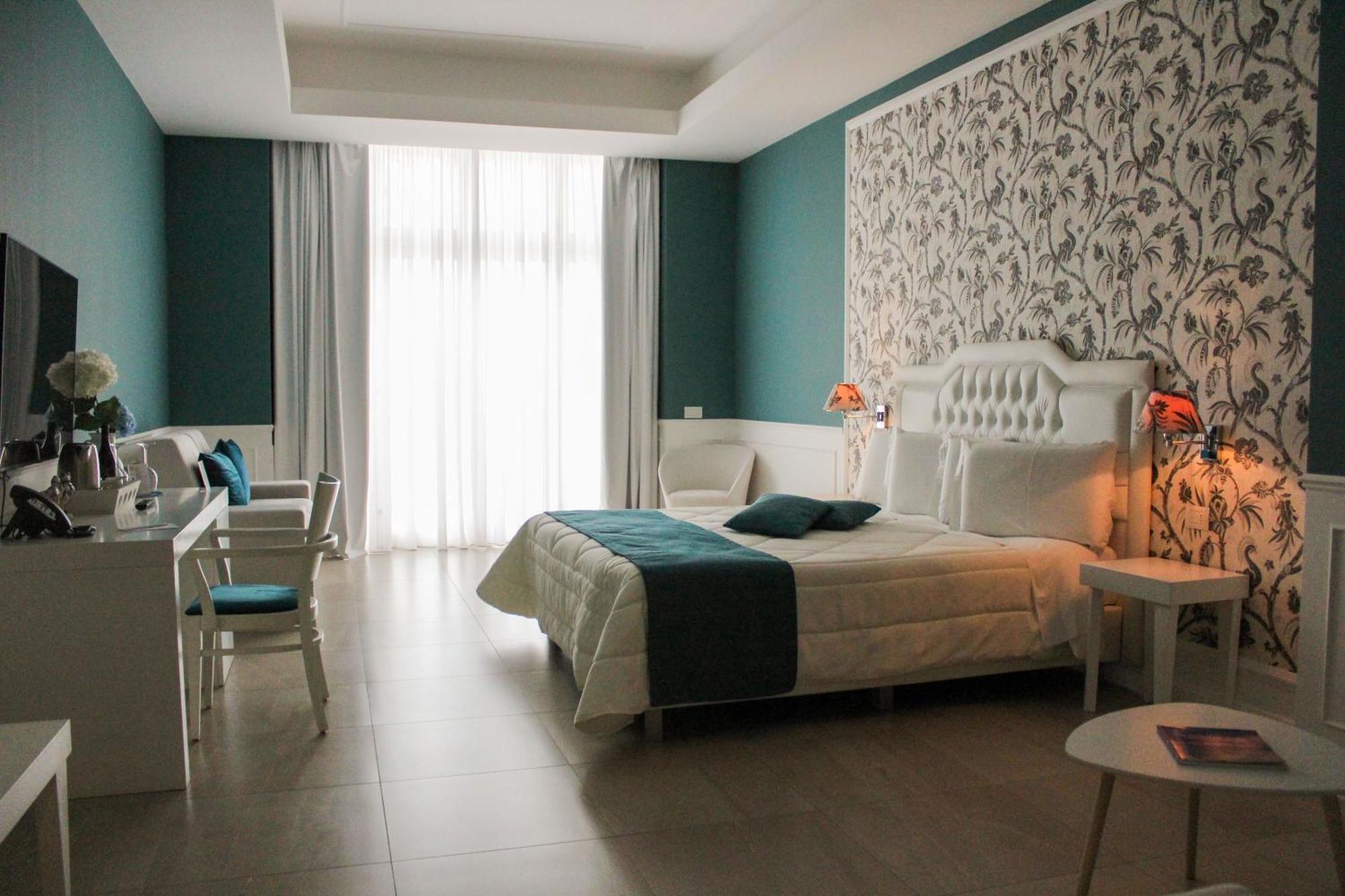 Bianco Riccio Suite Hotel Savelletri Exterior photo